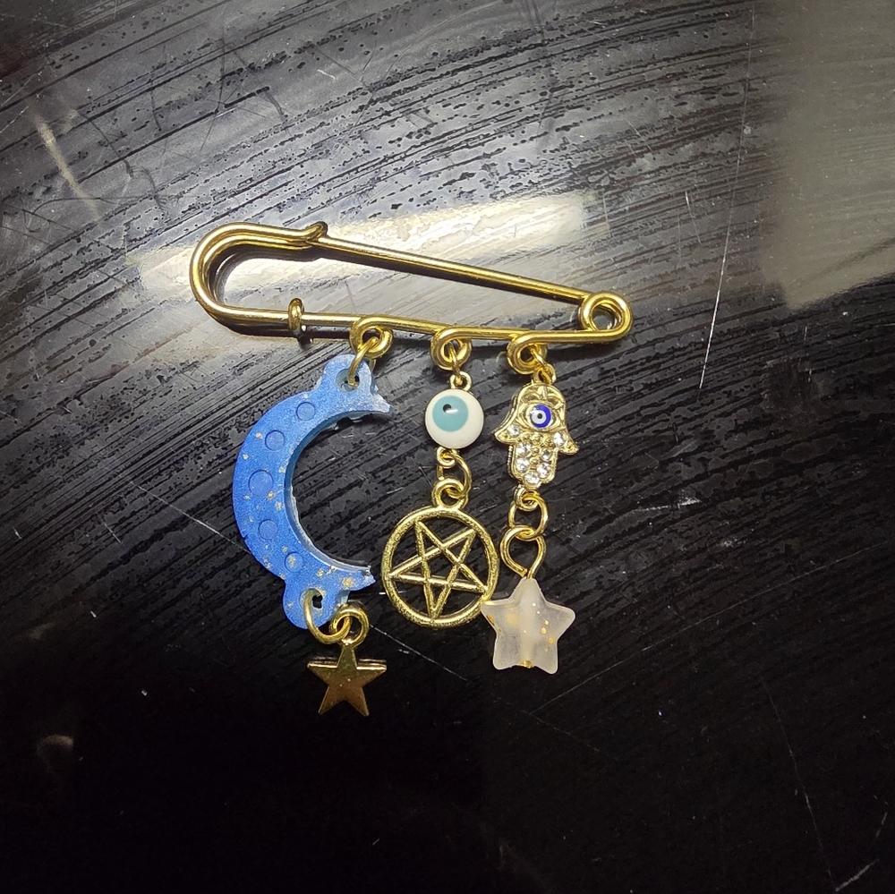 Kilt Pin, Dangle Brooch With Moon, Pentagram, Evil Eyr & Hand Of Hasma Charms